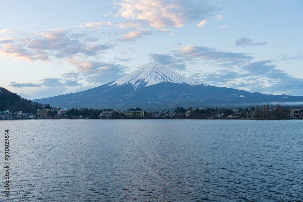 Fujisan Mountain with lake in Kawaguchiko, Japan