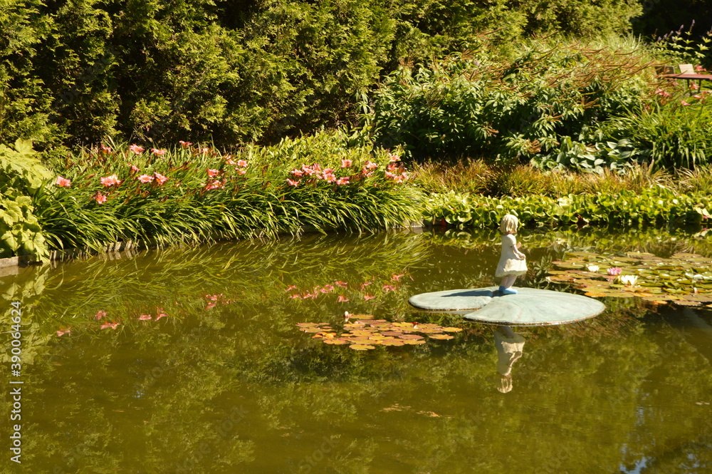 Naklejka premium The beautiful flowers, forests and landscapes of the Danish country side on the mainland Jutland (Jylland), Denmark