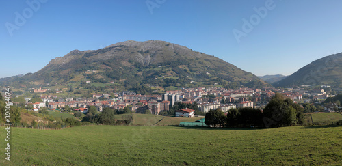 Panorámica de Azpeitia, municipio de Gipuzkoa en el País Vasco