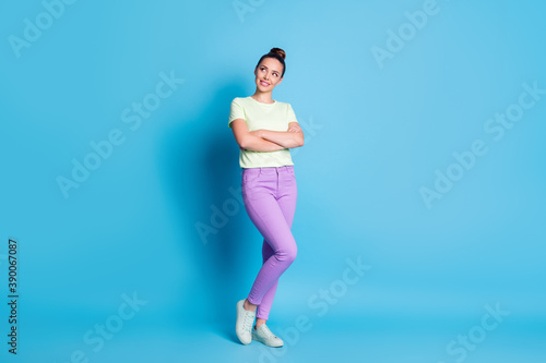 Fototapeta Naklejka Na Ścianę i Meble -  Full length body size view of her she nice-looking attractive charming slender cheerful brown-haired girl folded arms creating solution isolated on bright vivid shine vibrant blue color background