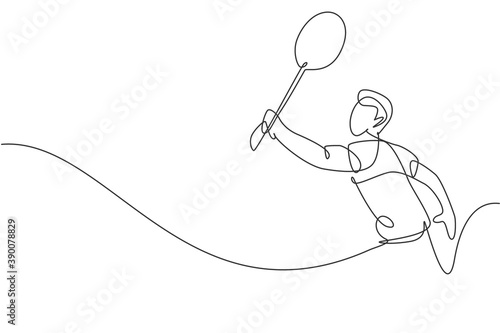 Single continuous line drawing of young agile badminton player hit shuttlecock. Competitive sport concept. Trendy one line draw design vector illustration for badminton tournament publication media