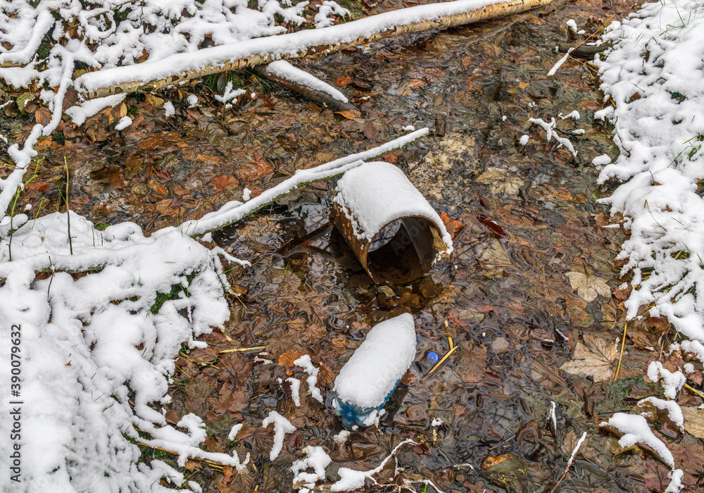 Obraz premium Pollution water waste