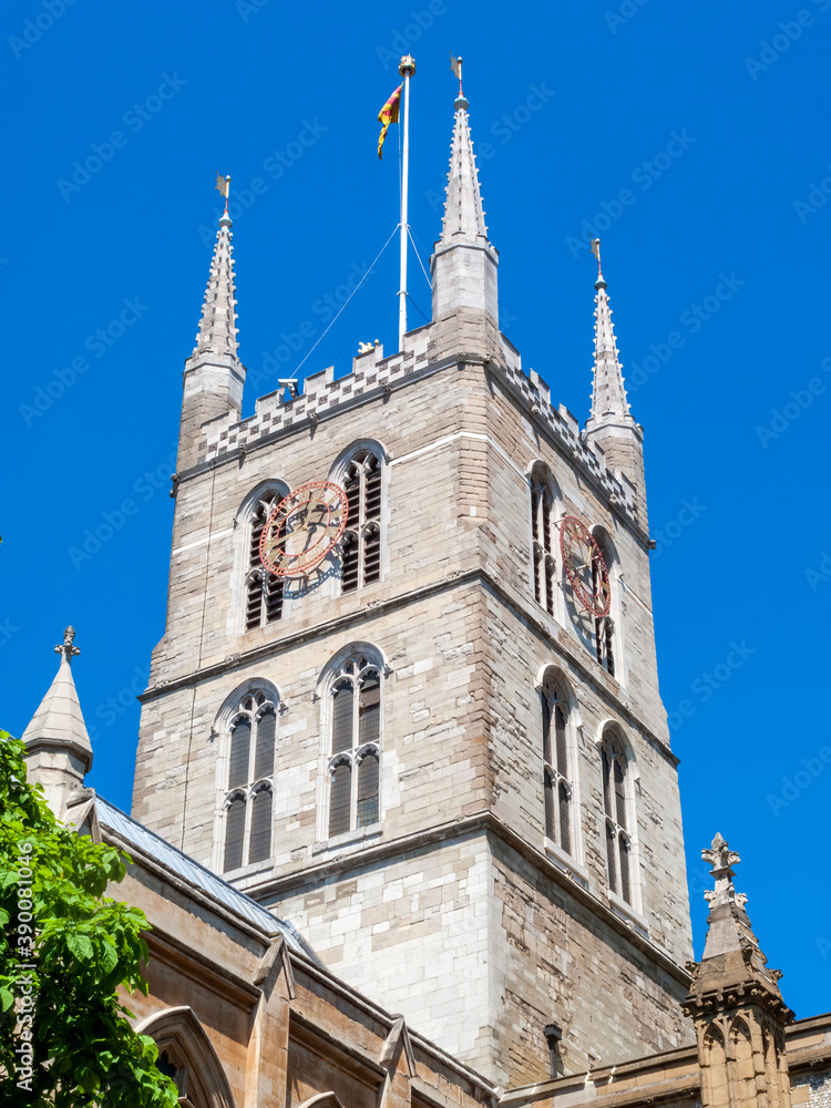 Obraz premium Southwark Cathedral at London Bridge London England UK built around 666AD rebuilt in a Norman Gothic style in 1206AD and is a popular travel destination tourist attraction landmark, stock photo image