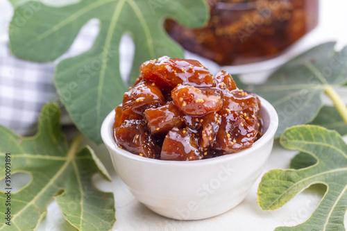 Fig leaves and fig jam