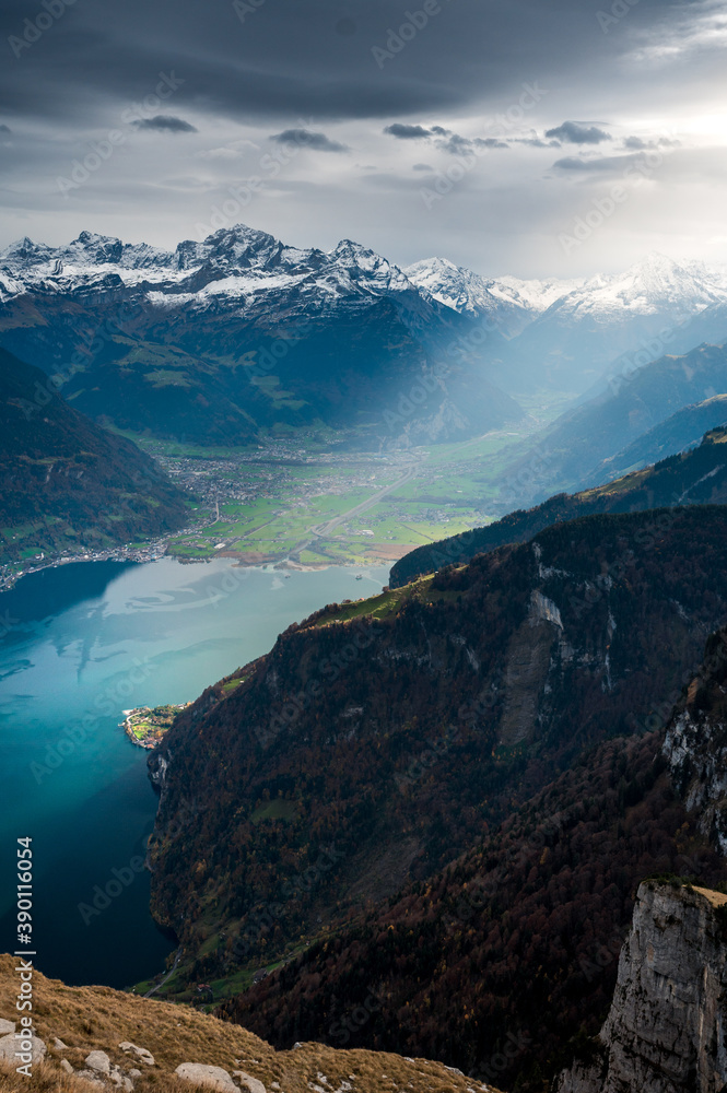 dramatic light on Urnersee with Flüeli and Altdorf with Bristen and