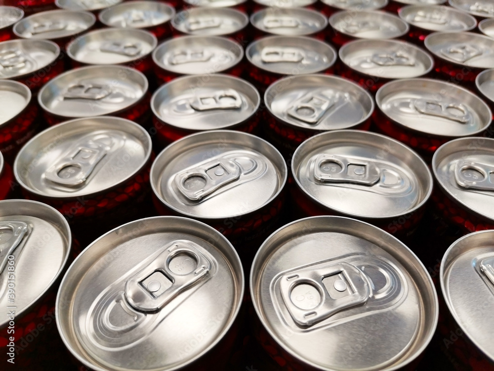 Carbonated drinks. Cans of drinks. Canned drinks at the grocery store Carbonated drinks. Cans of drinks. Canned drinks at the grocery store