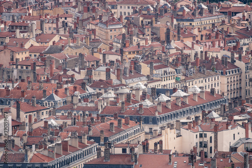 toits anciens de la ville de Lyon en France