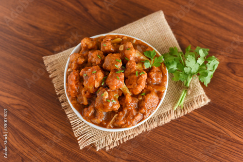 Fotografie Gobi Manchurian dry and with gravy , Gobi 65 popular street food Delhi India mad