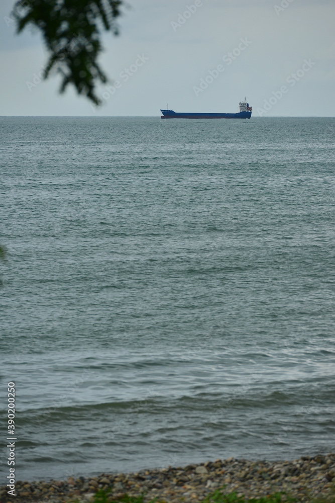 Obraz premium Seascape with tanker in the Black Sea