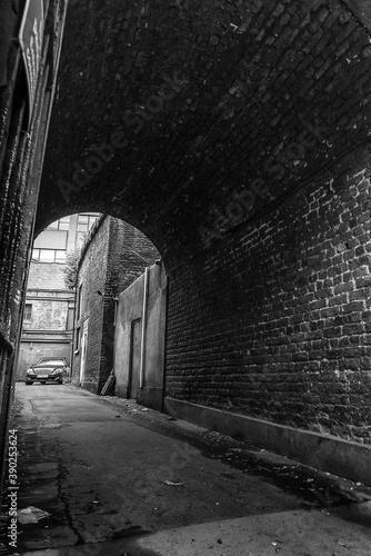 Photography Dublin alley in black and white