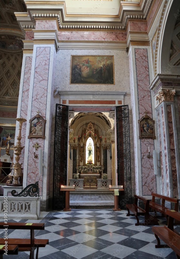 Caserta – Cappella destra del Duomo