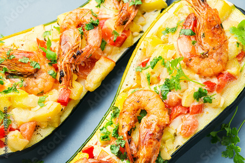 Oven baked zucchini with shrimp