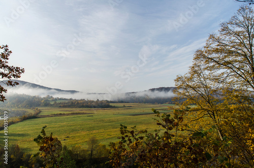 Fototapeta Naklejka Na Ścianę i Meble -  Poranna mgła - Bieszczady 