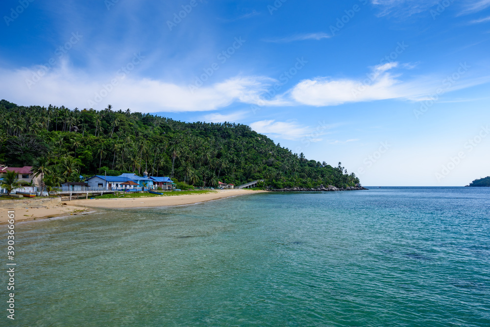 Obraz premium Beautiful remote island Pulau Aur near Mersing, Johor, Malaysia