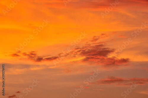 夕焼け雲 © Paylessimages