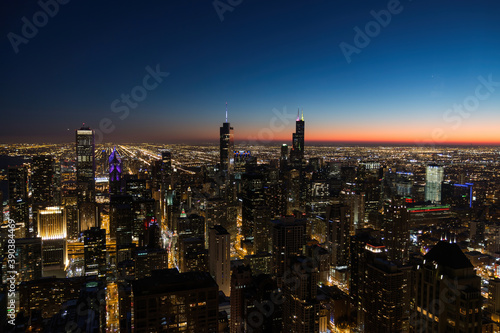 Panoramic view of Chicago city and its shape in the evening 