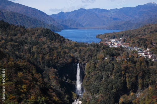 中禅寺湖と華厳の滝