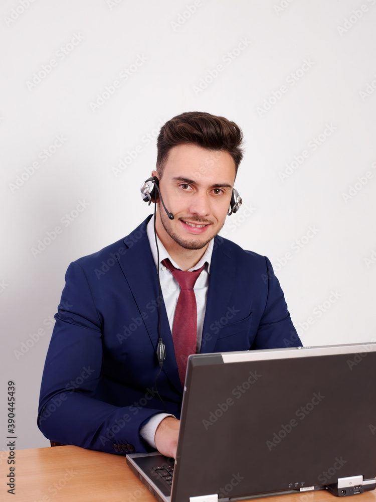 Operator with positive aptitude answering customer calls Operator with positive aptitude answering customer calls