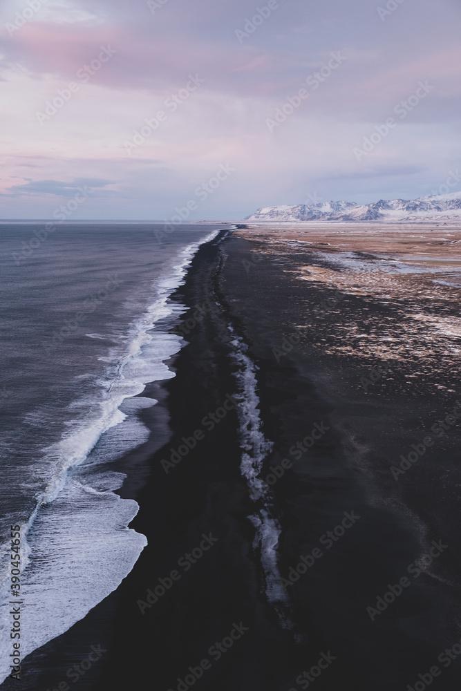 Naklejka premium Black Sand Beach, Iceland