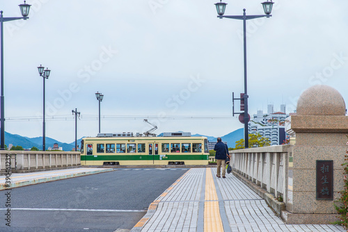 路面電車と相生橋