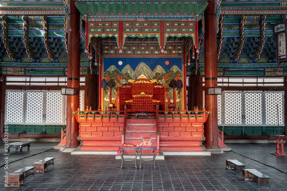 Fototapeta premium Gyeongbokgung throne hall