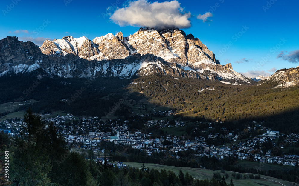 Cortina in the evevning