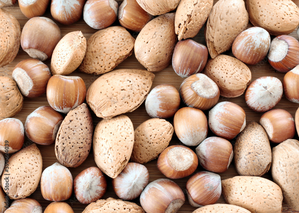 Raw nuts of all sorts, from walnuts and other. Raw nuts of all sorts, from walnuts and other.