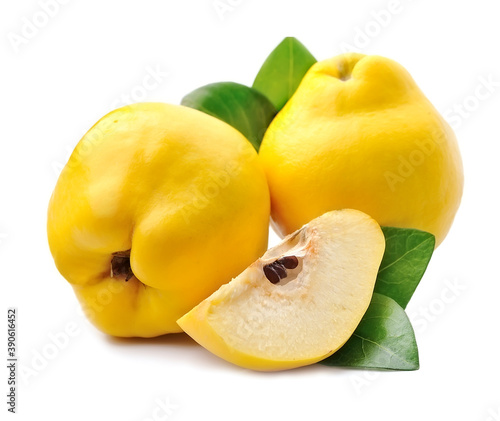 Sweet quince fruits with leaves