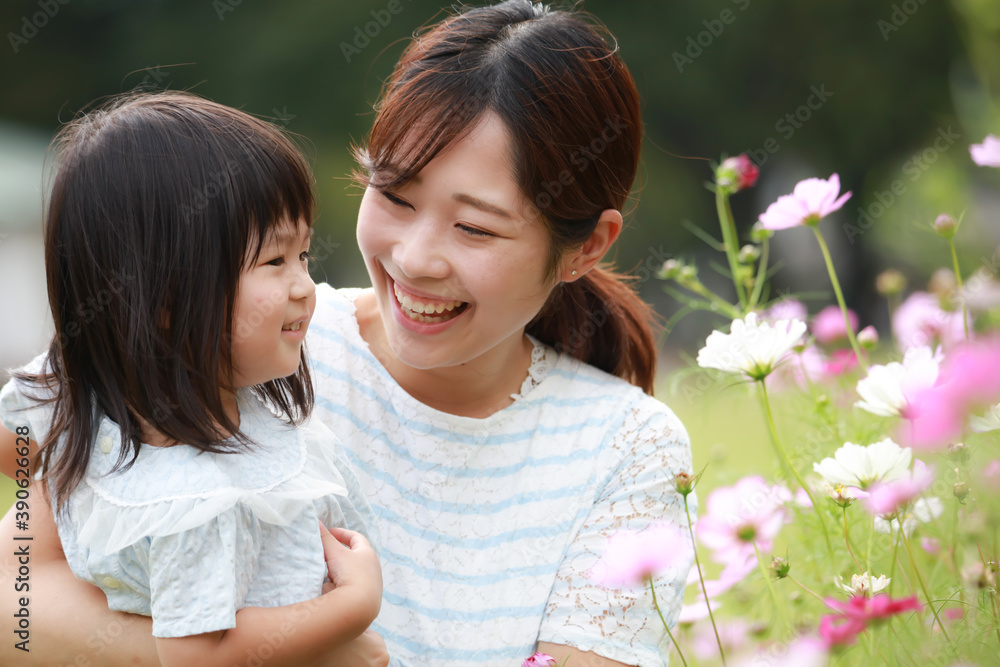 笑顔の親子 笑顔の親子