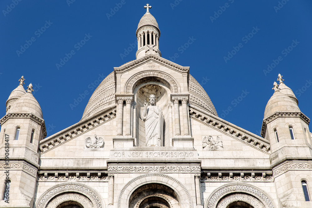 Basilica del Sagrado Corazon o Sacre Coeur en la ciudad de Paris, en el pais de Francia Basilica del Sagrado Corazon o Sacre Coeur en la ciudad de Paris, en el pais de Francia