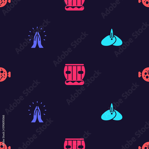 Set Indian headgear turban, Hands in praying position, Instrument tabla and Chicken tikka masala on seamless pattern. Vector.