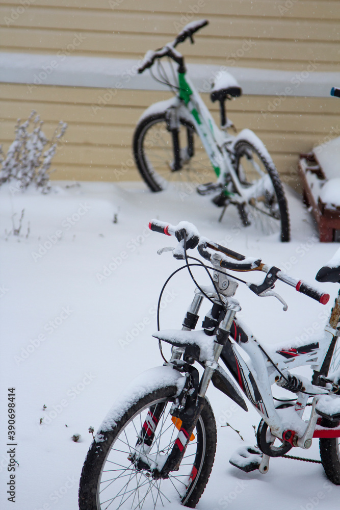 Fototapeta premium Bike covered with fresh winter snow