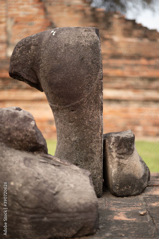 Ayutthaya was founded in 1351 by King U Thong, who proclaimed it the capital of his kingdom, often referred to as the Ayutthaya kingdom or Siam. It is named after the ancient Indian city of Ayodhya.
Ayutthaya was founded in 1351 by King U Thong, who proclaimed it the capital of his kingdom, often referred to as the Ayutthaya kingdom or Siam. It is named after the ancient Indian city of Ayodhya.