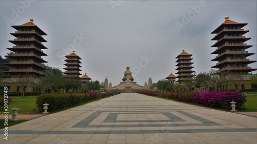 Foto Buda gigante