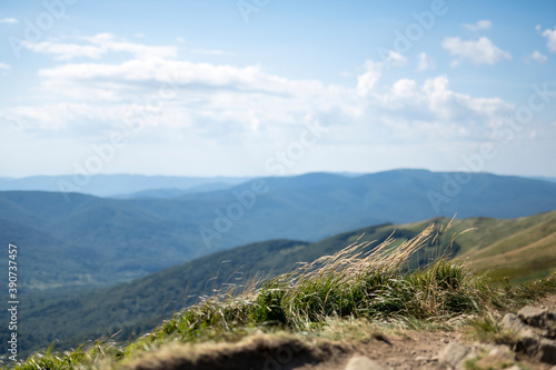Fototapeta Naklejka Na Ścianę i Meble -  bieszczady przepiękny widok góry, koniec świata, natura raj na ziemi