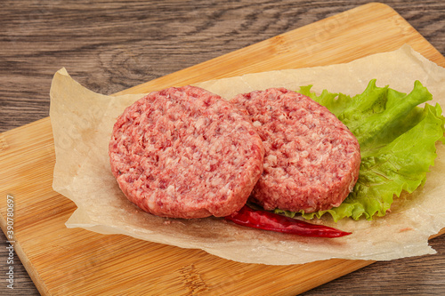 Raw beef cutlet for burger