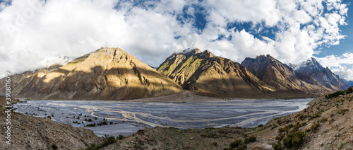 Canvas Print Panorama of the mountains near Payu during sunset, K2 Base Camp trek, Karakoram,
