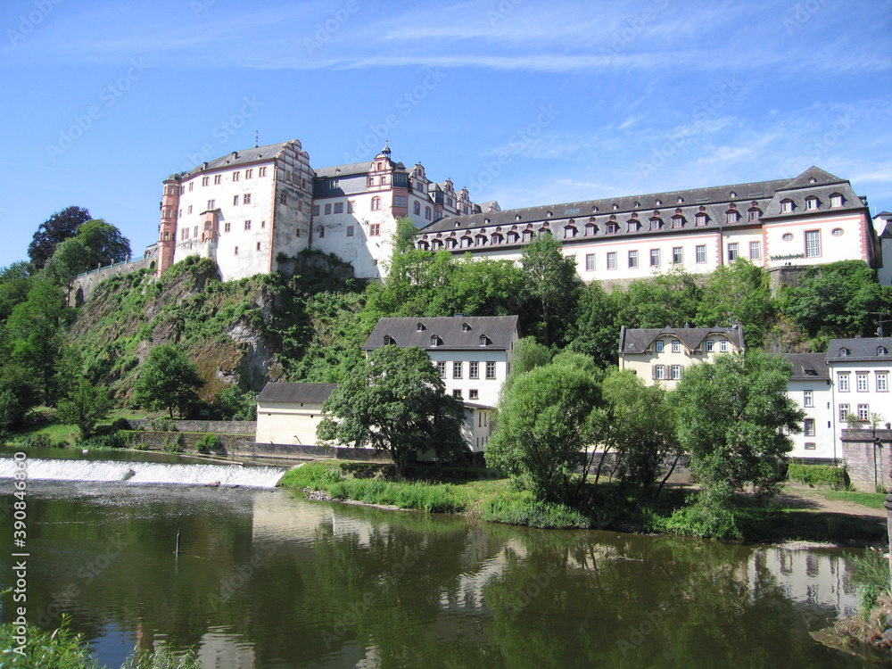 Panoramablick Schloss Weilburg, Residenstadt an der Lahn in Hessen