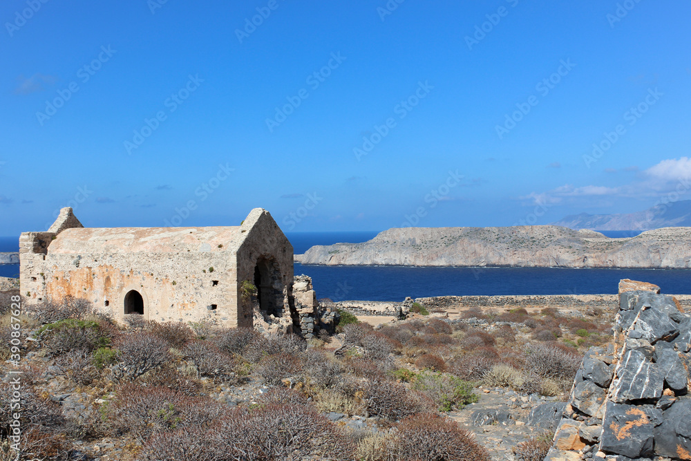 ruines sur l'île aux pirates Crète