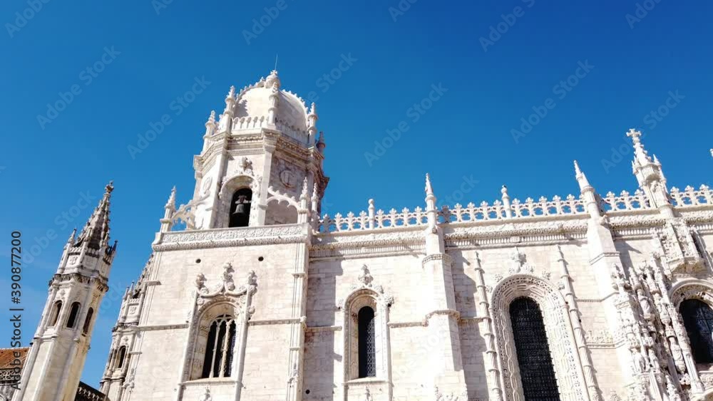 Old monastery. Cloisters of Jeronimos Monastery Old monastery. Cloisters of Jeronimos Monastery
