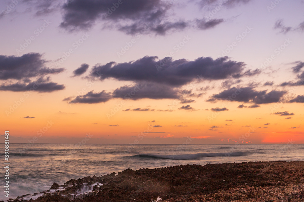 Obraz premium An incredible feeling at the shore of the Atlantic ocean