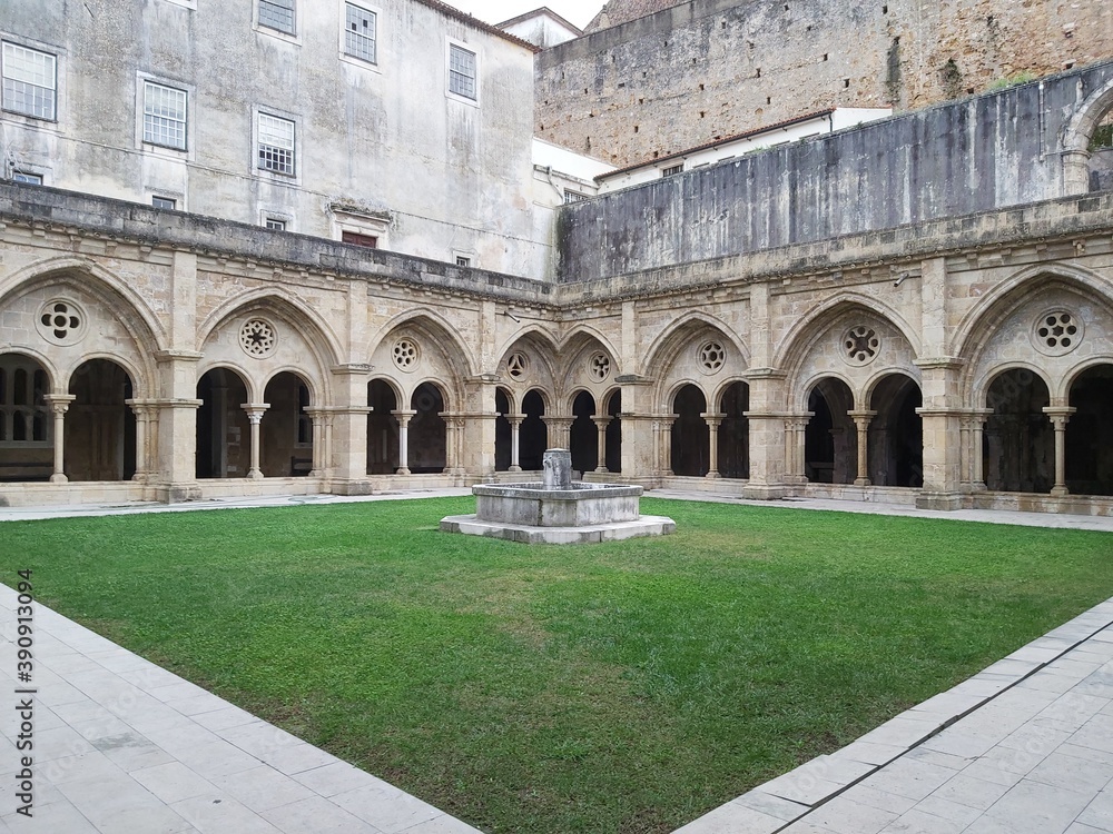 cloister of the cathedral del fiore city