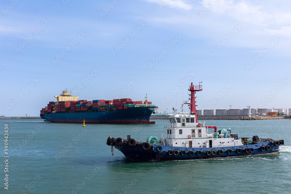 container ship enters the port