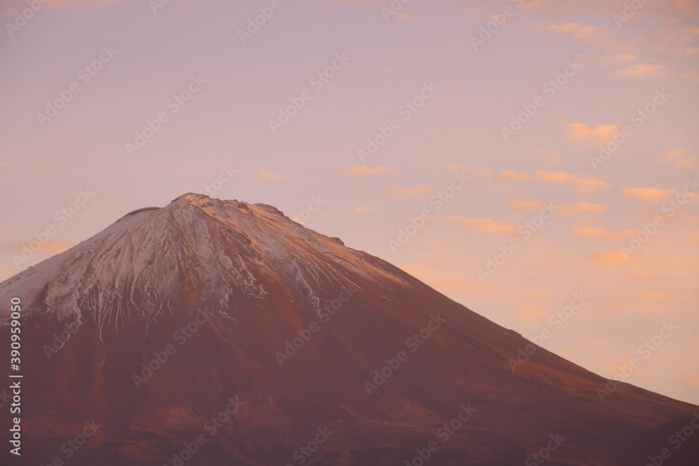 夕方の富士山（左寄せ）
