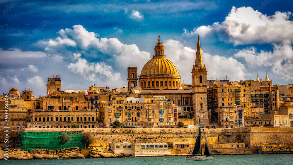 Blick auf Valetta in Malta Altstadt mit Kathedrale Panorama