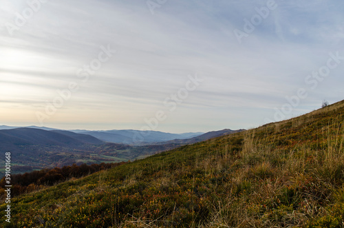 panorama z połoniny Caryńskiej - Bieszczady 