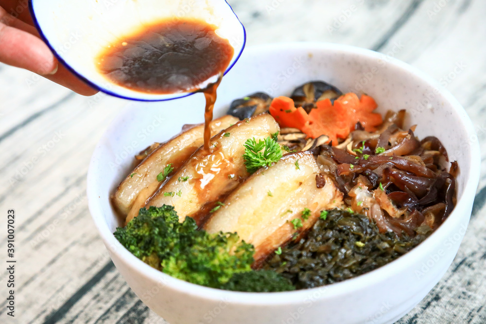 streaky pork with rice streaky pork with rice