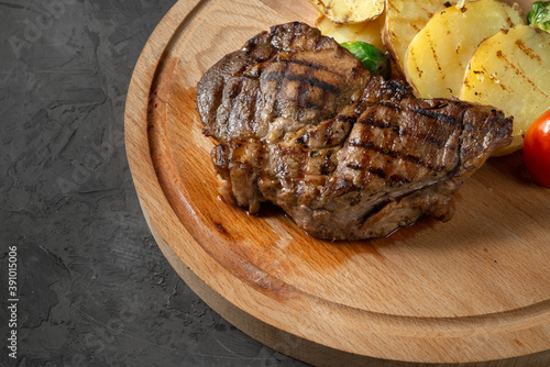 grilled steak with vegetables
