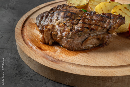 grilled steak with vegetables