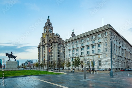 Fototapeta Naklejka Na Ścianę i Meble -  Liverpool city center cityscape